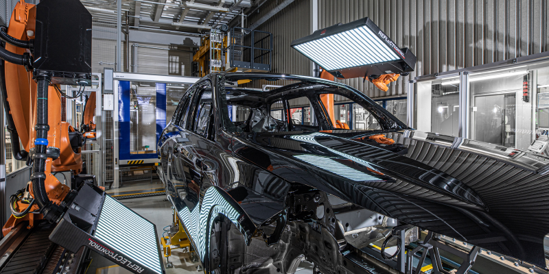 The Role of AI in Enhancing Auto Paint Production and Customization